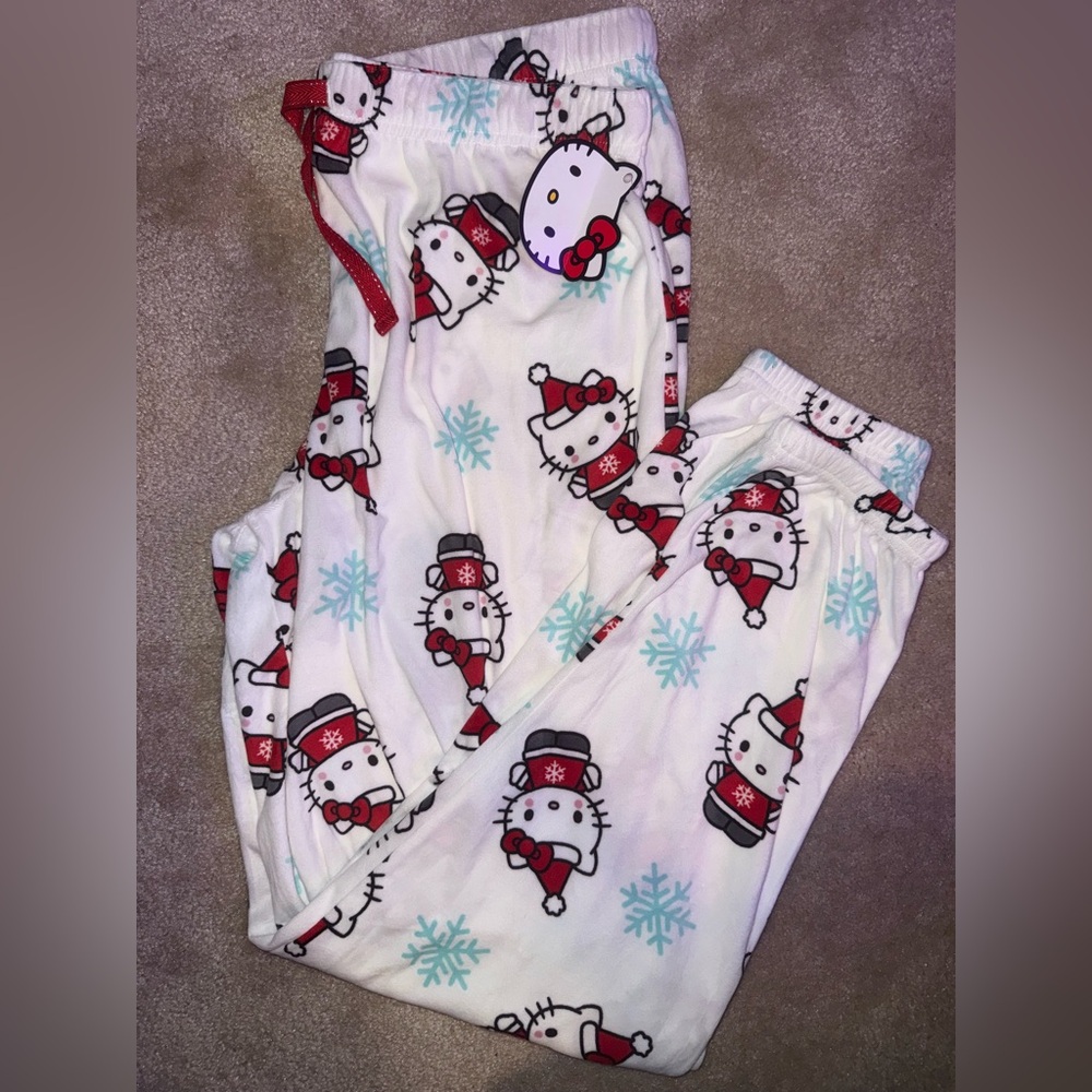 Hello Kitty Christmas Pajamas pants soft M 🎄🤶🏻👖